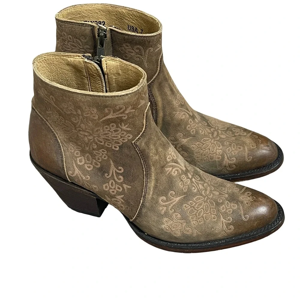Brown Leather Floral Laser Cut Western Ankle Boho Boots‎ Size 7 M Cowgirl